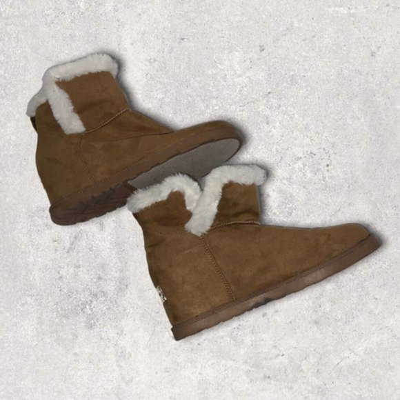 Juicy Couture Firecracker Boots Faux Fur Lined Hidden Winter Wedges Women's 9.5 - Picture 5 of 12